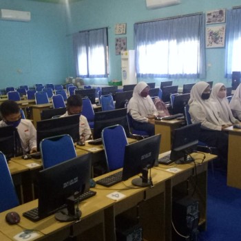 SMP Negeri 1 Pagelaran melaksanakan Simulasi penilaian berda